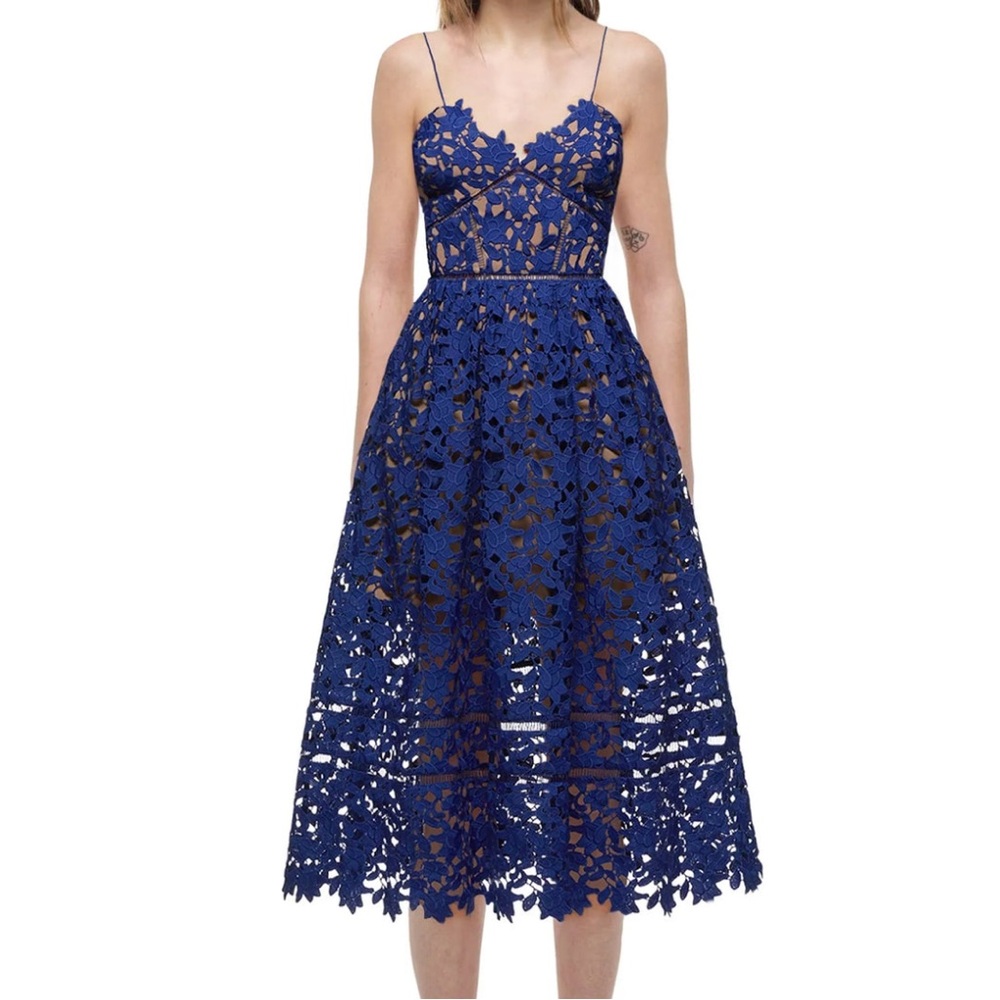 Self-Portrait Women’s Azaelea Midi lace dress. Never worn.